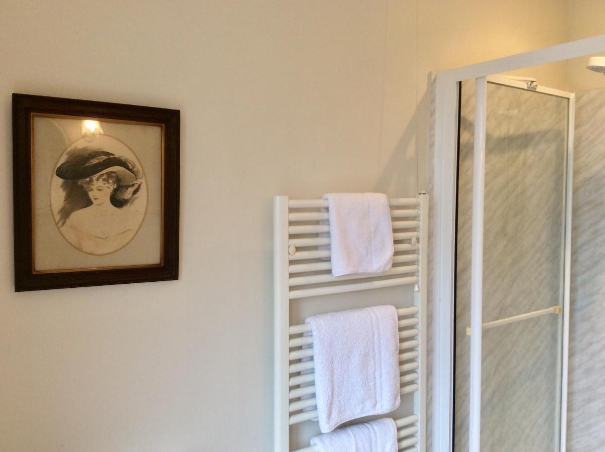 Bed and Breakfast Baytree House Вэллс Экстерьер фото