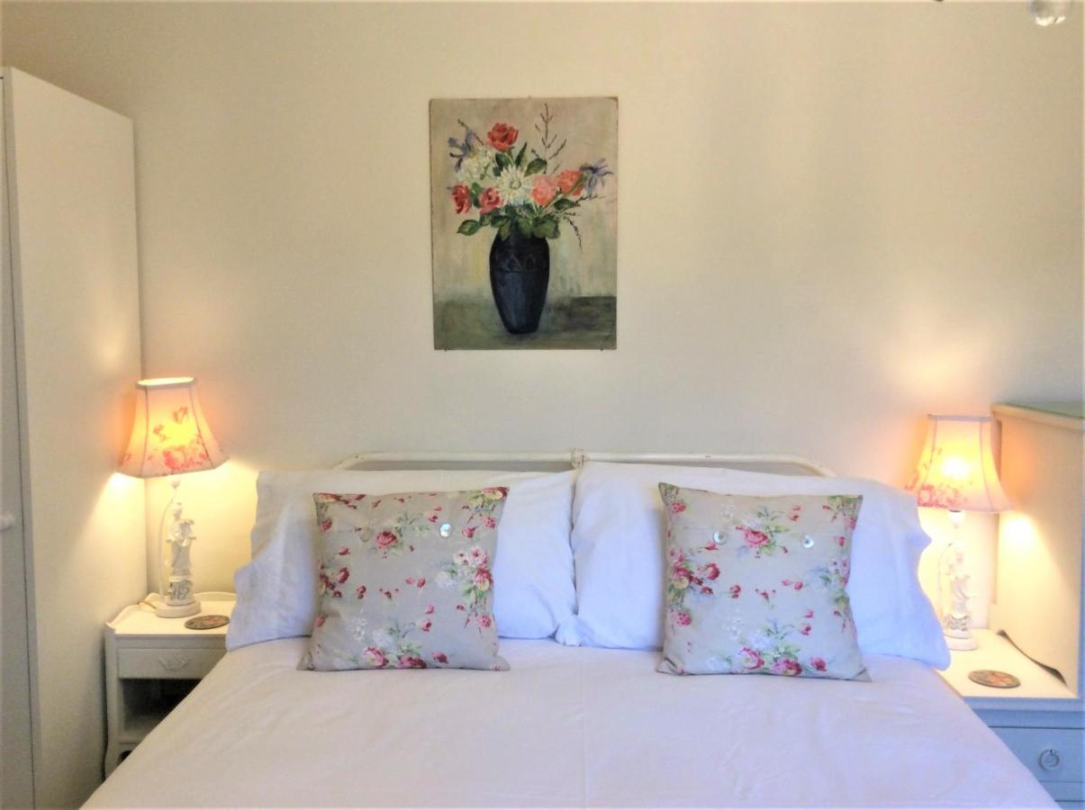 Bed and Breakfast Baytree House Вэллс Экстерьер фото